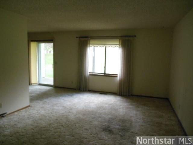 1936 Fox Ridge Drive, Unit 906B West St. Paul, MN 55118 - Photo 12 of 15