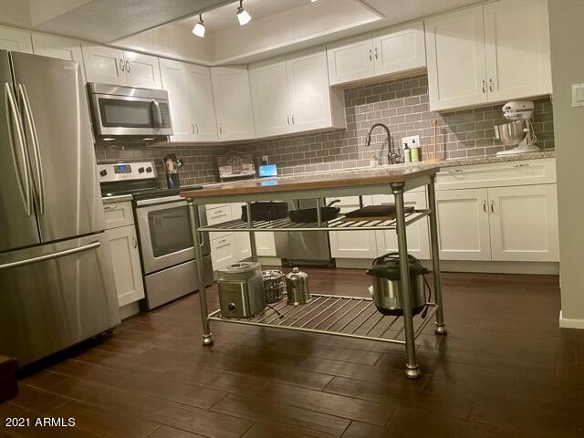 332 North Dobson Road, Unit 16 Mesa, AZ 85201 - Photo 1 of 10 Gorgeous White Kitchen
