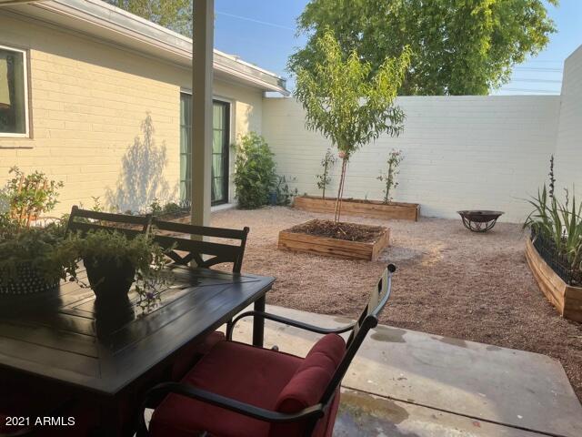 332 North Dobson Road, Unit 16 Mesa, AZ 85201 - Photo 4 of 10 Private Yard