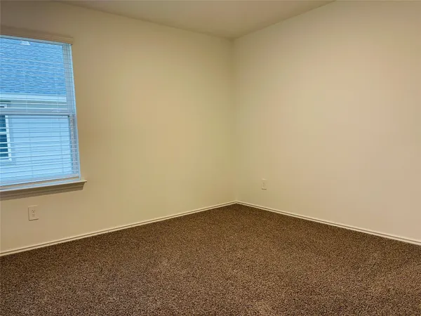 $2,300 | 7423 Audubon Russet Drive, Richmond, TX 77469