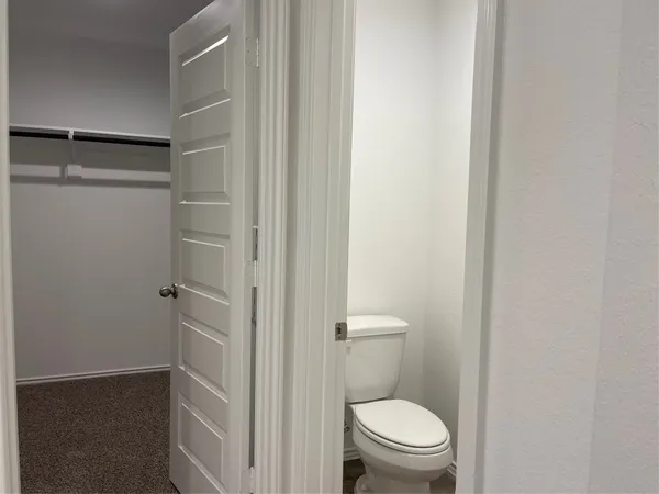 $2,300 | 7423 Audubon Russet Drive, Richmond, TX 77469