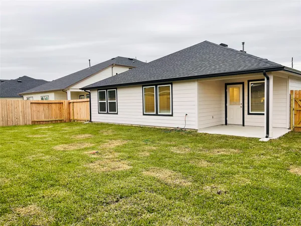 $2,300 | 7423 Audubon Russet Drive, Richmond, TX 77469