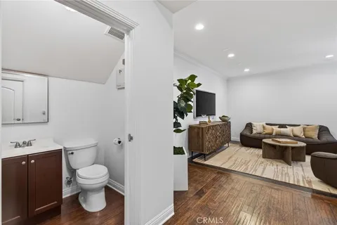 $1,999,999 | 818 North Juanita Avenue, Unit B, Redondo Beach, CA 90277
