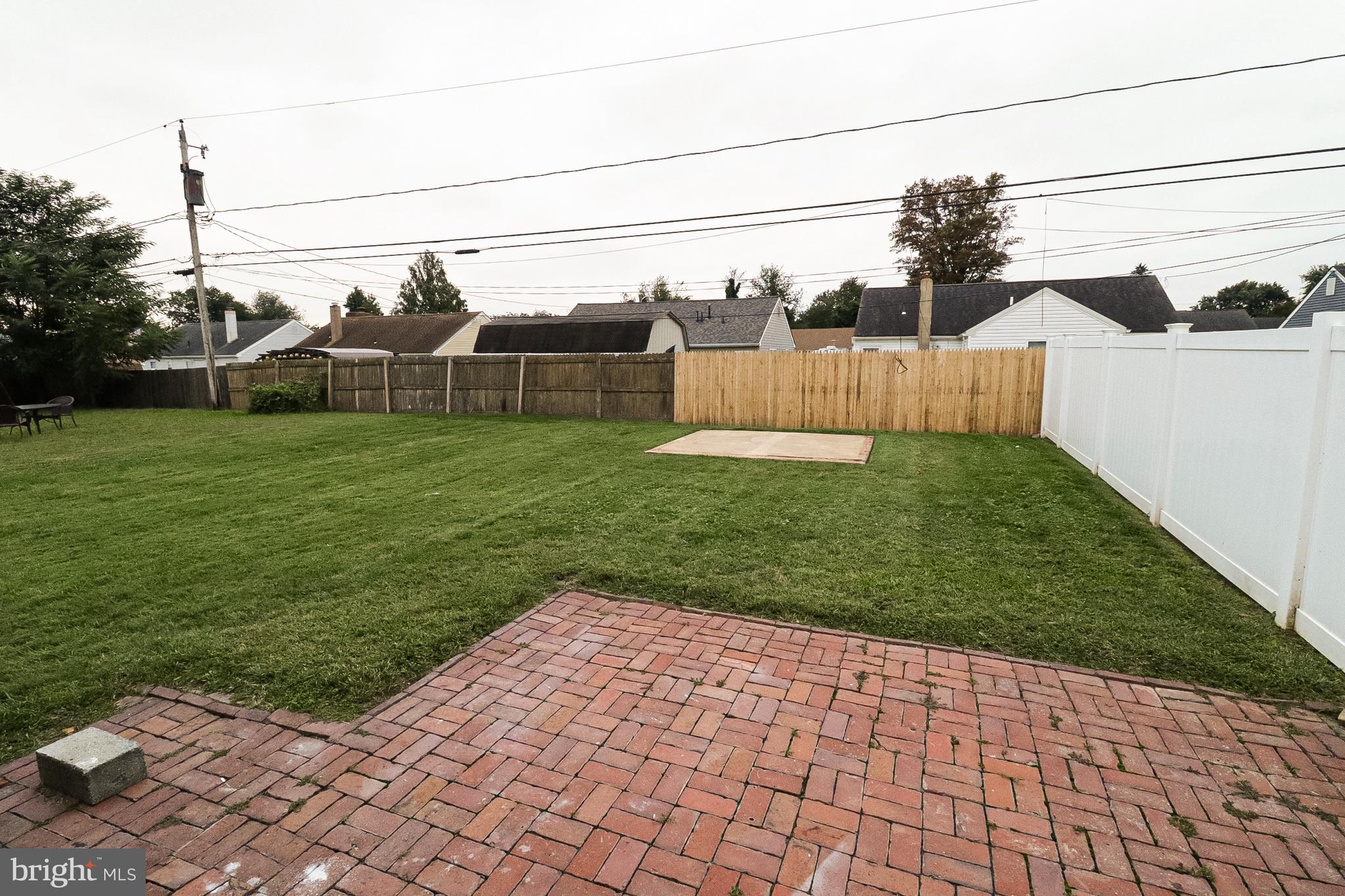 10 Louise Road New Castle, DE 19720 - Photo 11 of 13 View from back door