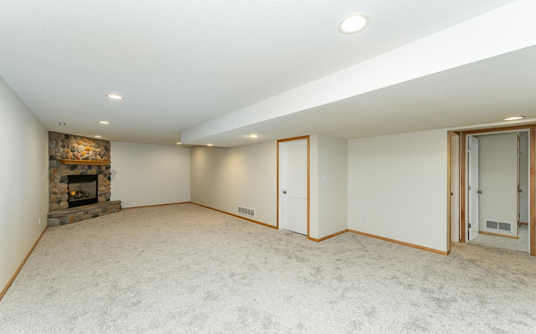 2657 Colleen Street Northeast Rochester, MN 55906 - Photo 31 of 42 Gallery Image 31
