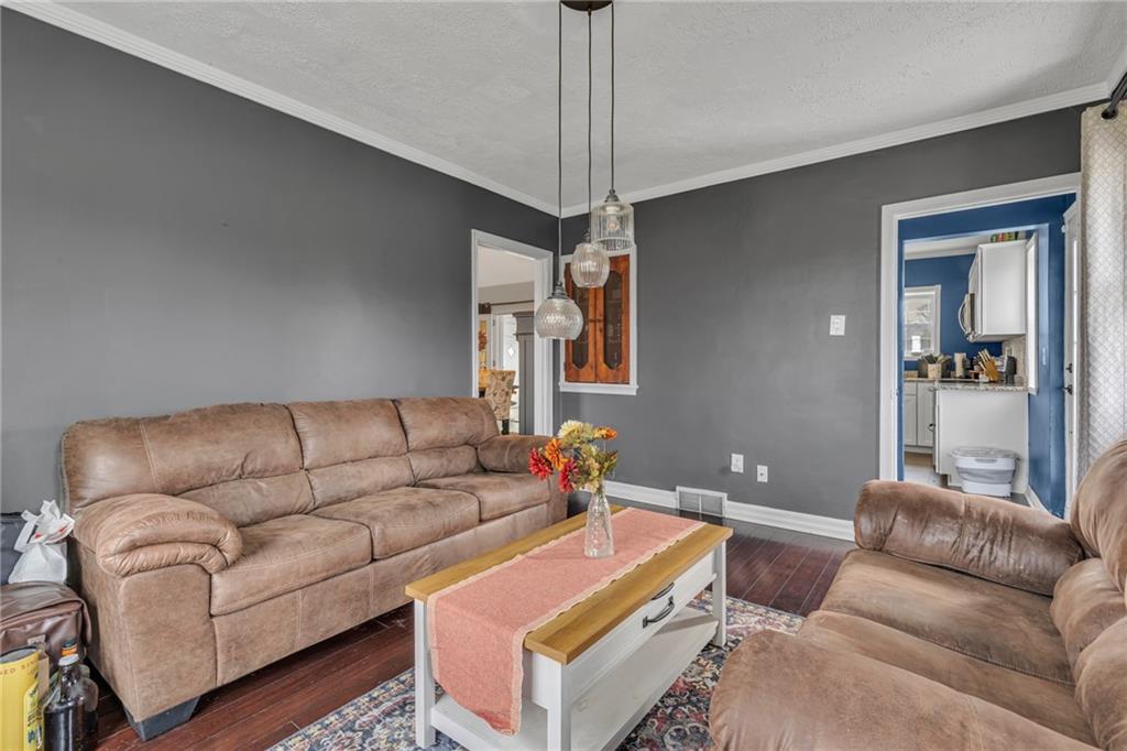 125 Oakville Road Beaver Falls, PA 15010 - Photo 19 of 42