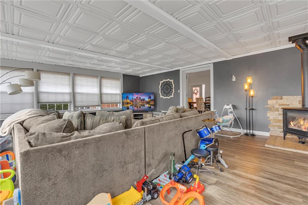 125 Oakville Road Beaver Falls, PA 15010 - Photo 7 of 42