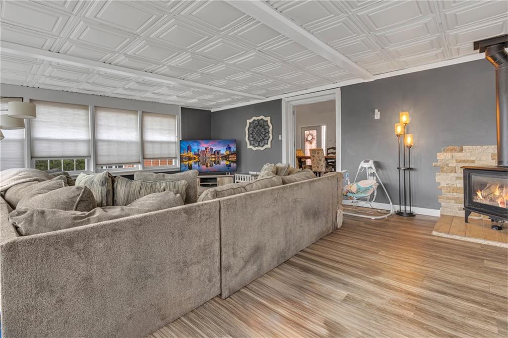 125 Oakville Road Beaver Falls, PA 15010 - Photo 9 of 42