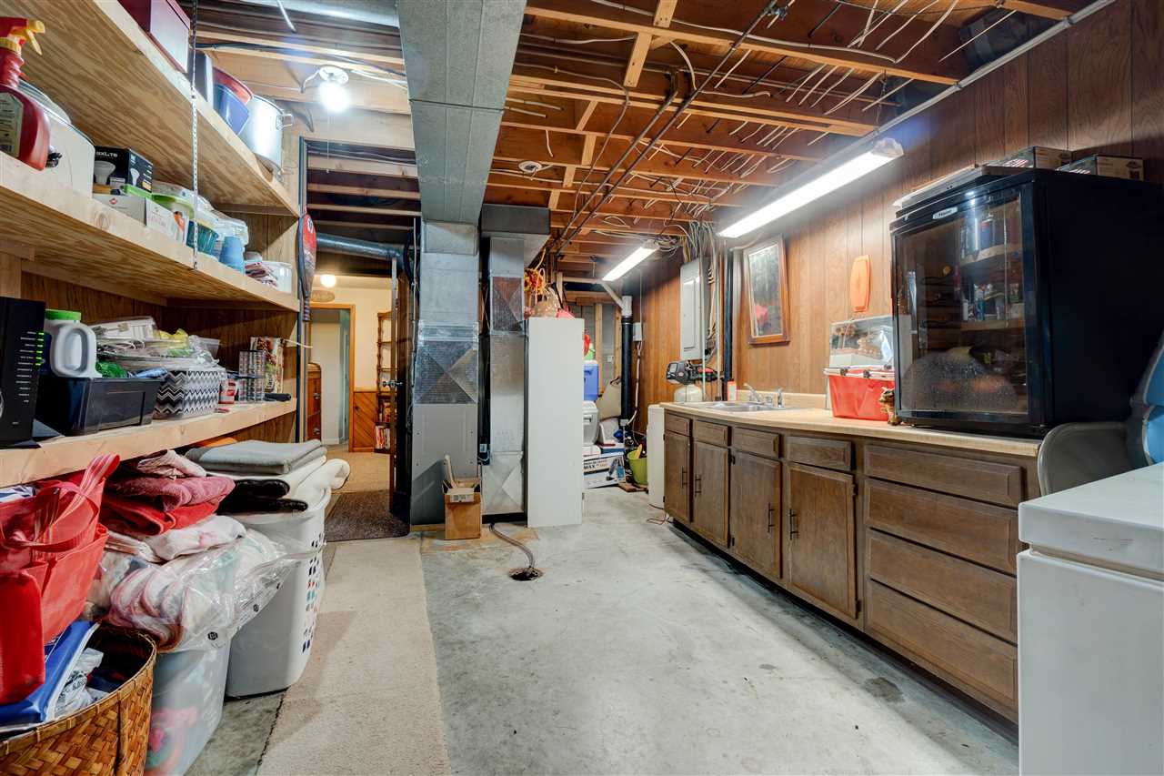 1059 Evans Avenue West Liberty, IA 52776 - Photo 32 of 50 Gallery Image 32