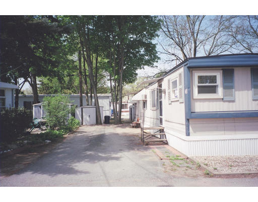 1760 Westover Road, Unit 28 Chicopee, MA 01020 - Photo 2 of 5 Gallery Image 2