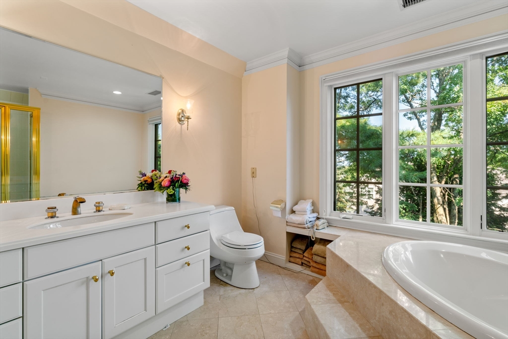 98 Huntington Road Newton, MA 02458 - Photo 17 of 27 Gallery Image 17