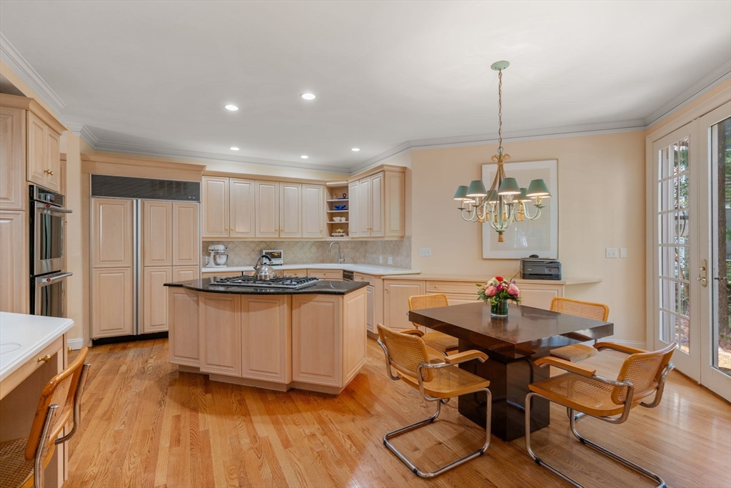98 Huntington Road Newton, MA 02458 - Photo 5 of 27 Gallery Image 5