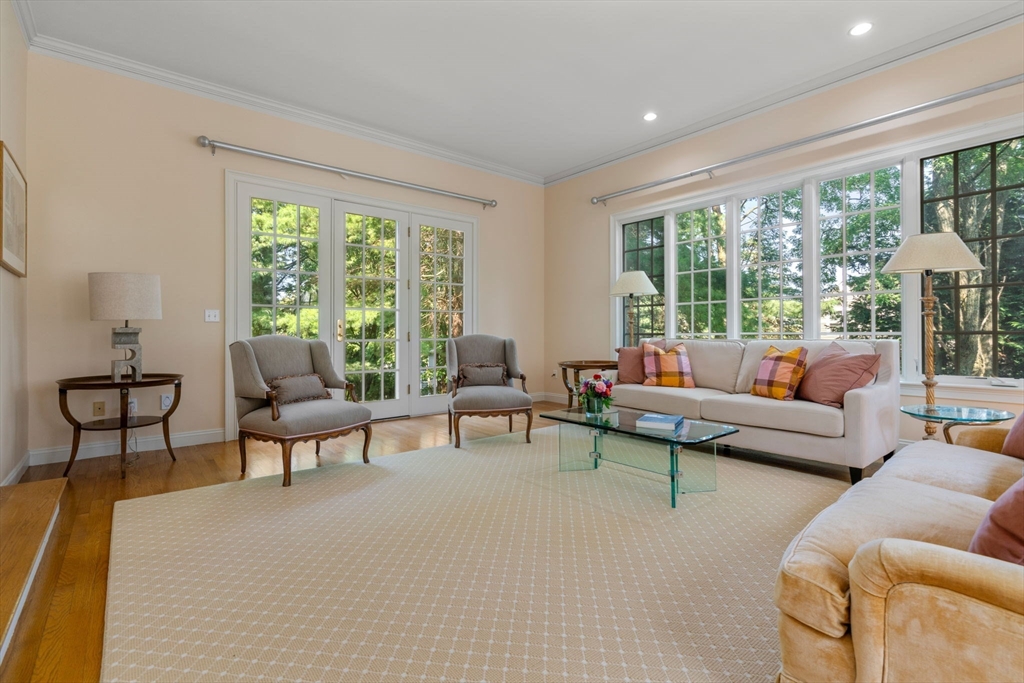 98 Huntington Road Newton, MA 02458 - Photo 8 of 27 Gallery Image 8