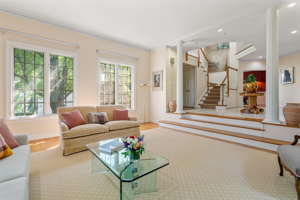 98 Huntington Road Newton, MA 02458 - Photo 9 of 27 Gallery Image 9