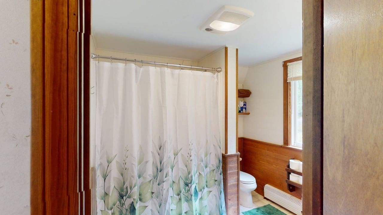 308 Stanhope Mill Road Lincoln, ME 04457 - Photo 30 of 43 Full Bath