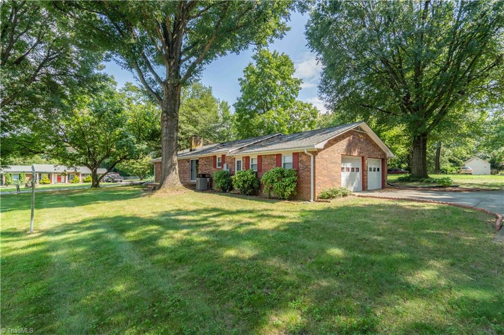 825 Reynolds Road Lewisville, NC 27023 - Photo 5 of 34 Gallery Image 5