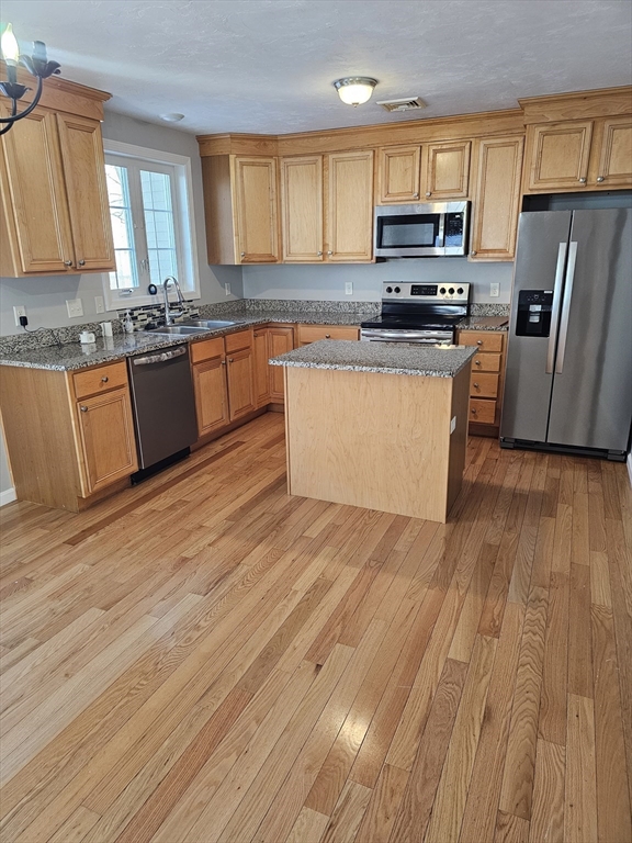 16 Third Street Worcester, MA 01602 - Photo 2 of 38