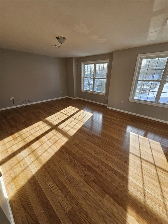 16 Third Street Worcester, MA 01602 - Photo 4 of 38