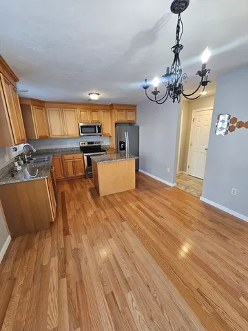 $3,400 | 16 Third Street, Worcester, MA 01602