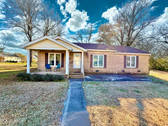 $125,000 | 108 Lamar Street, Crystal Springs, MS 39059