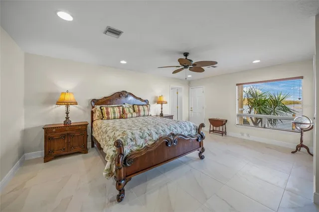 $3,379,000 | 929 Casey Cove Drive, Nokomis, FL 34275