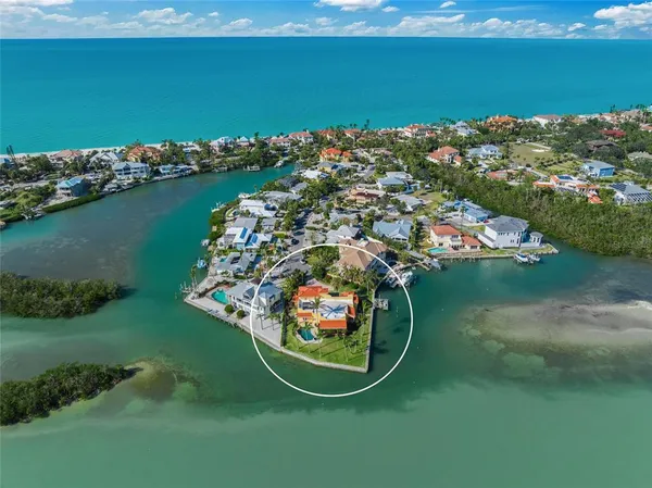 $3,379,000 | 929 Casey Cove Drive, Nokomis, FL 34275