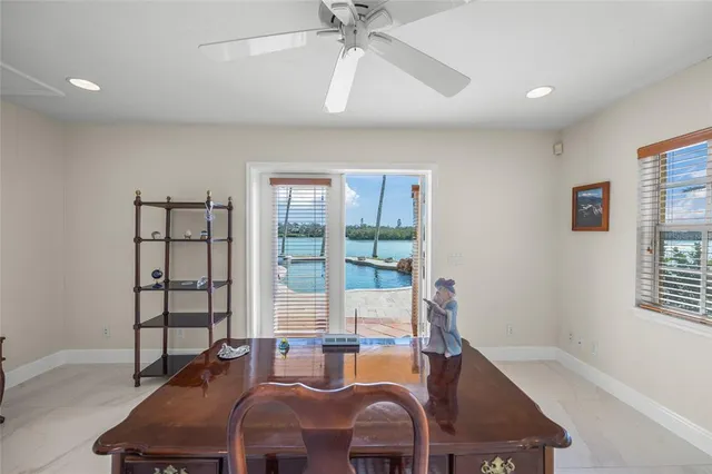 $3,379,000 | 929 Casey Cove Drive, Nokomis, FL 34275