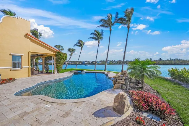 $3,379,000 | 929 Casey Cove Drive, Nokomis, FL 34275