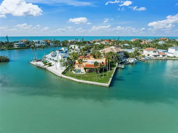 $3,379,000 | 929 Casey Cove Drive, Nokomis, FL 34275