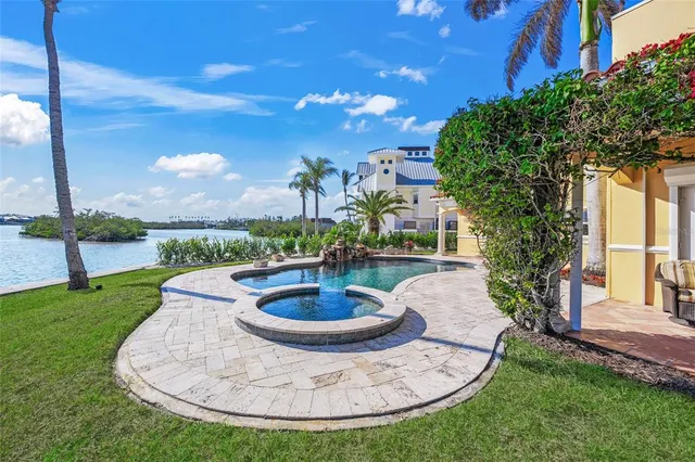 $3,379,000 | 929 Casey Cove Drive, Nokomis, FL 34275