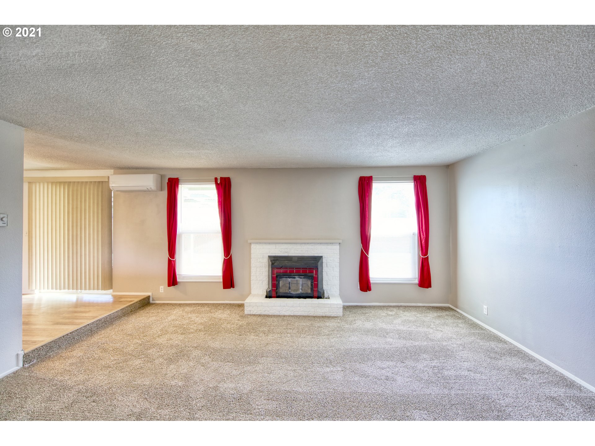 5327 B Street Springfield, OR 97478 - Photo 11 of 30