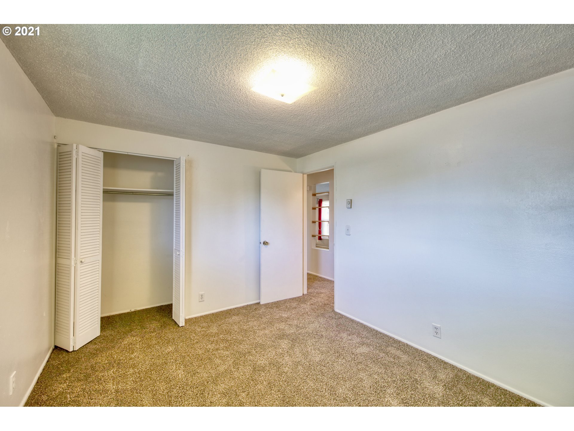 5327 B Street Springfield, OR 97478 - Photo 16 of 30