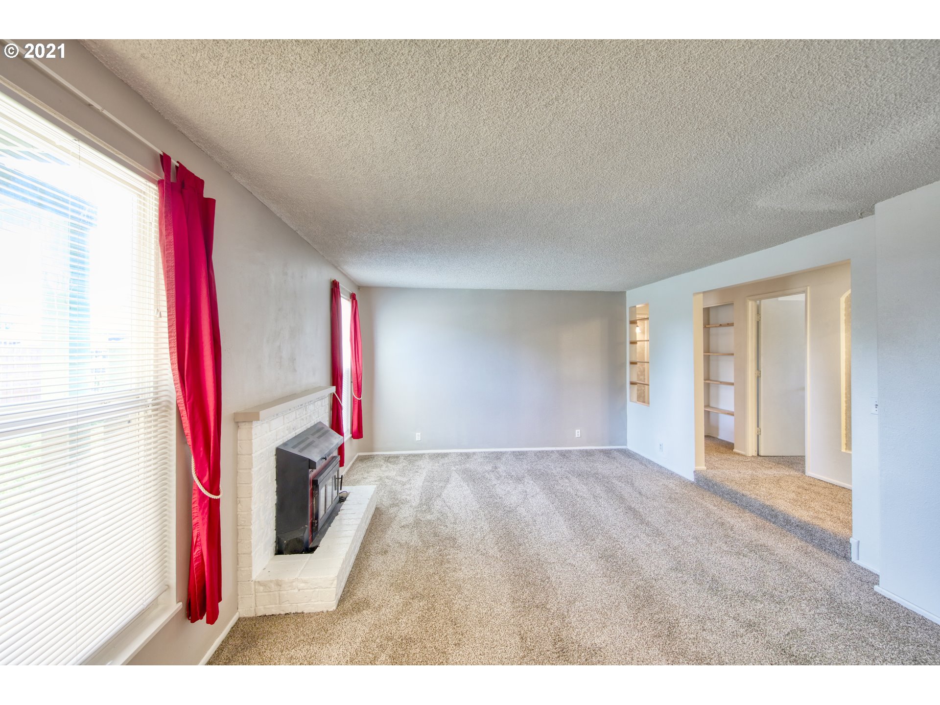 5327 B Street Springfield, OR 97478 - Photo 10 of 30