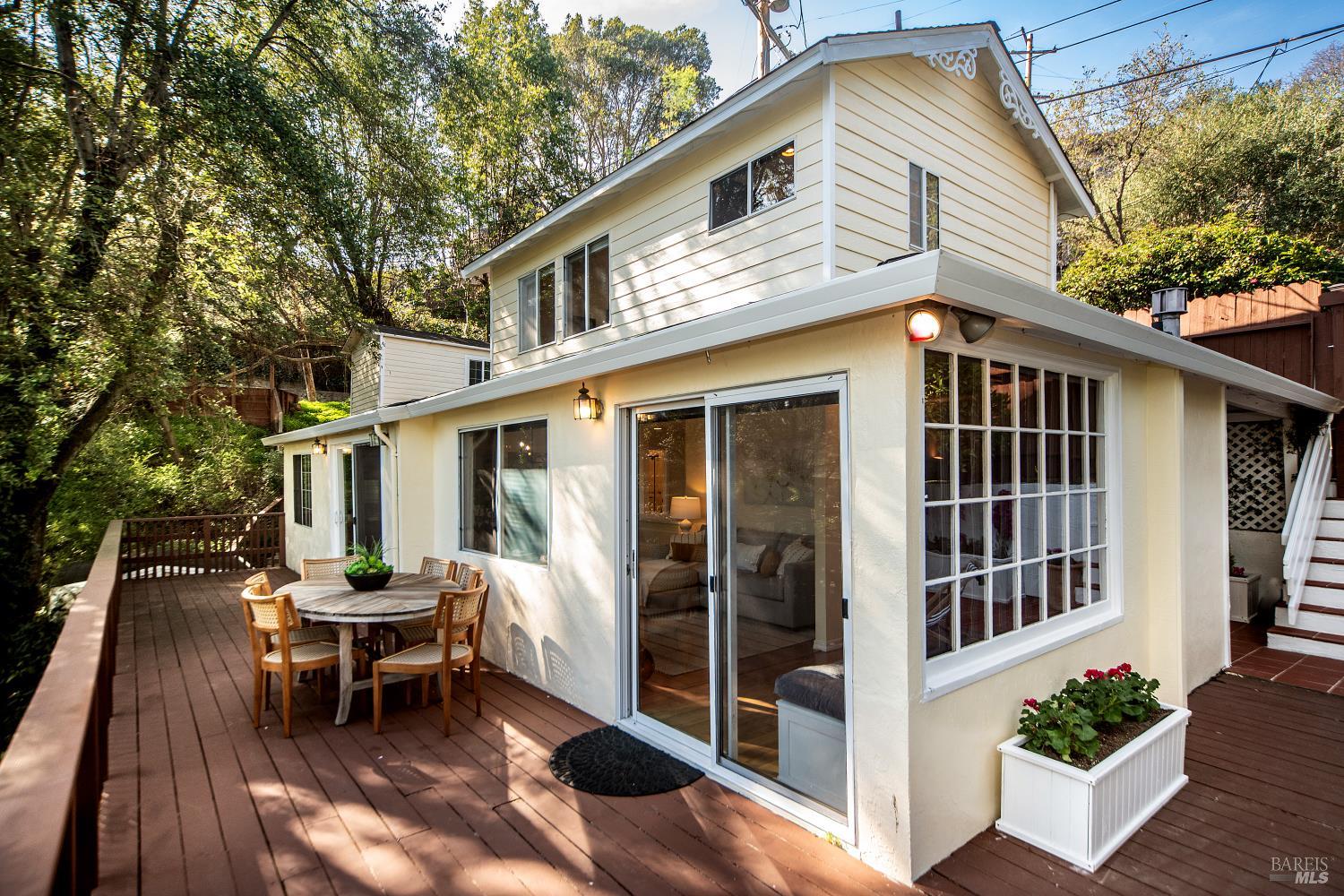 This home has a large deck on the main floor for outdoor living and entertaining.