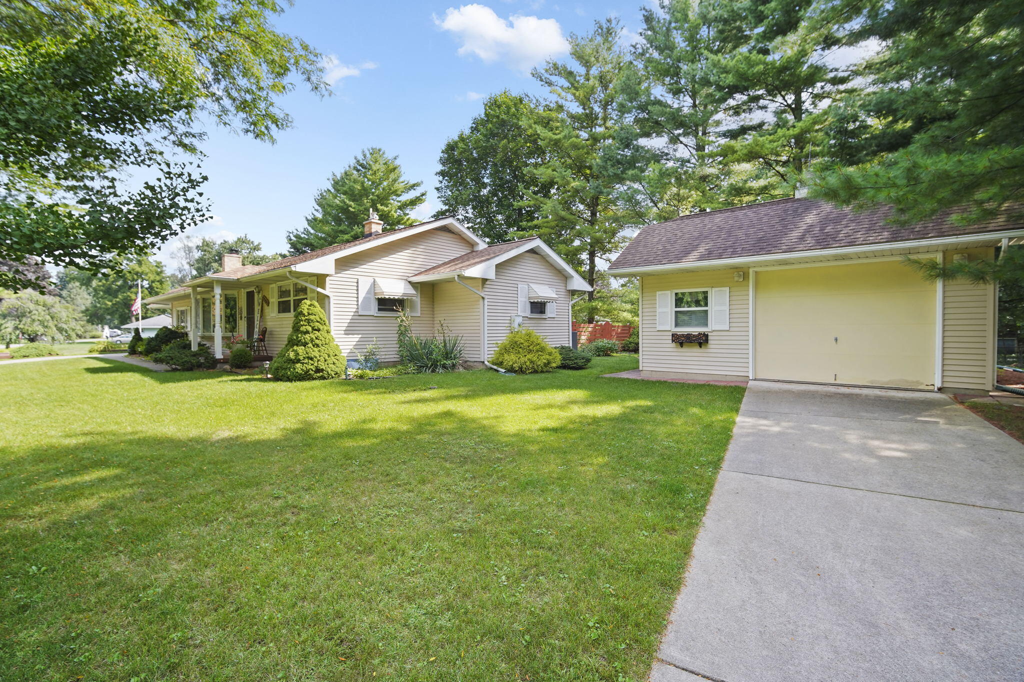 3181 Happy Valley Road Jackson, MI 49203 - Photo 2 of 39 2-web-or-mls-DSC08115