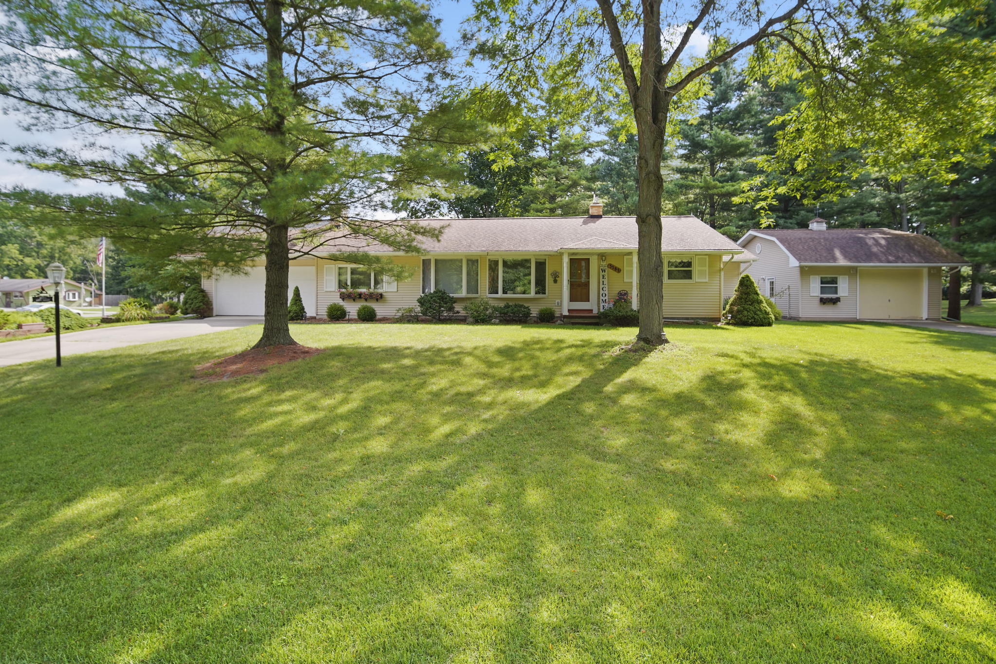 3181 Happy Valley Road Jackson, MI 49203 - Photo 3 of 39 1-web-or-mls-DSC08120