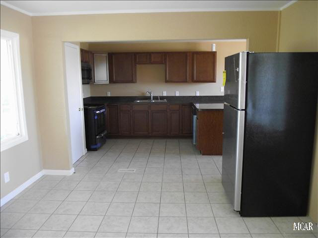 2067 East Sterns Road Erie, MI 48133 - Photo 8 of 8 KITCHEN