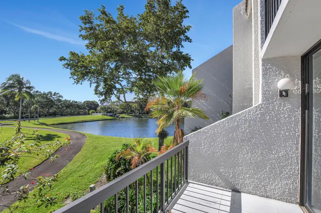 $309,000 | 2804 Bridgewood Drive, Boca Raton, FL 33434