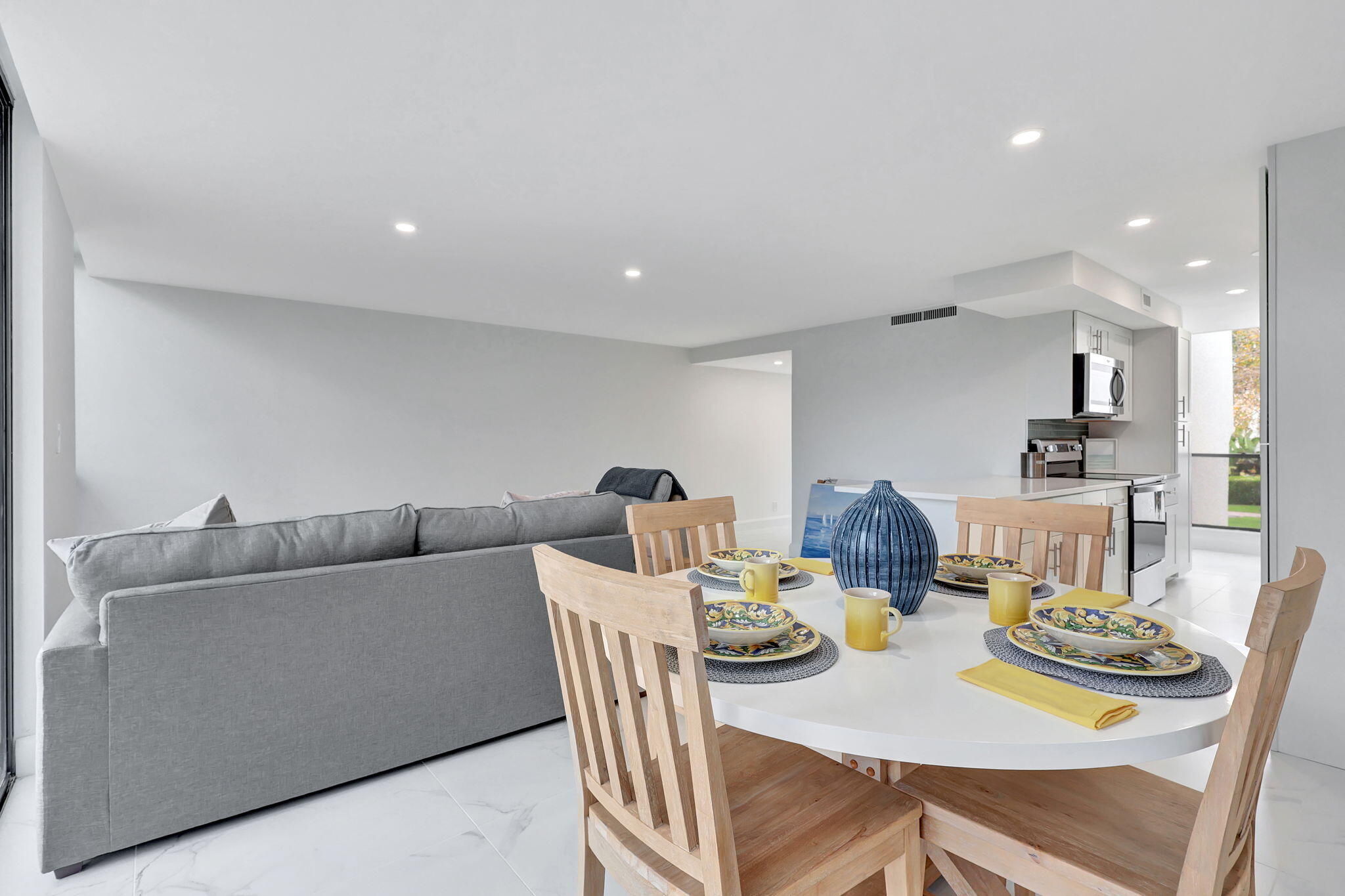 2804 Bridgewood Drive Boca Raton, FL 33434 - Photo 10 of 55 6-web-or-mls-2804Bridgewood_26