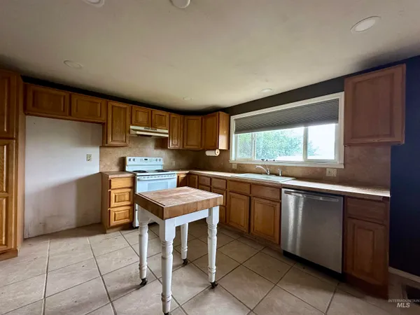 $220,000 | 213 Larch Road, Kamiah, ID 83536