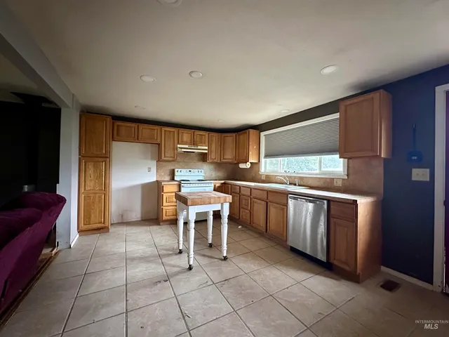 $220,000 | 213 Larch Road, Kamiah, ID 83536