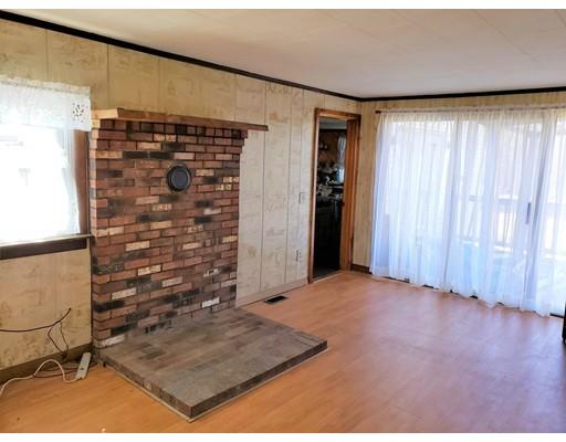 59 Cudworth Road Webster, MA 01570 - Photo 6 of 12