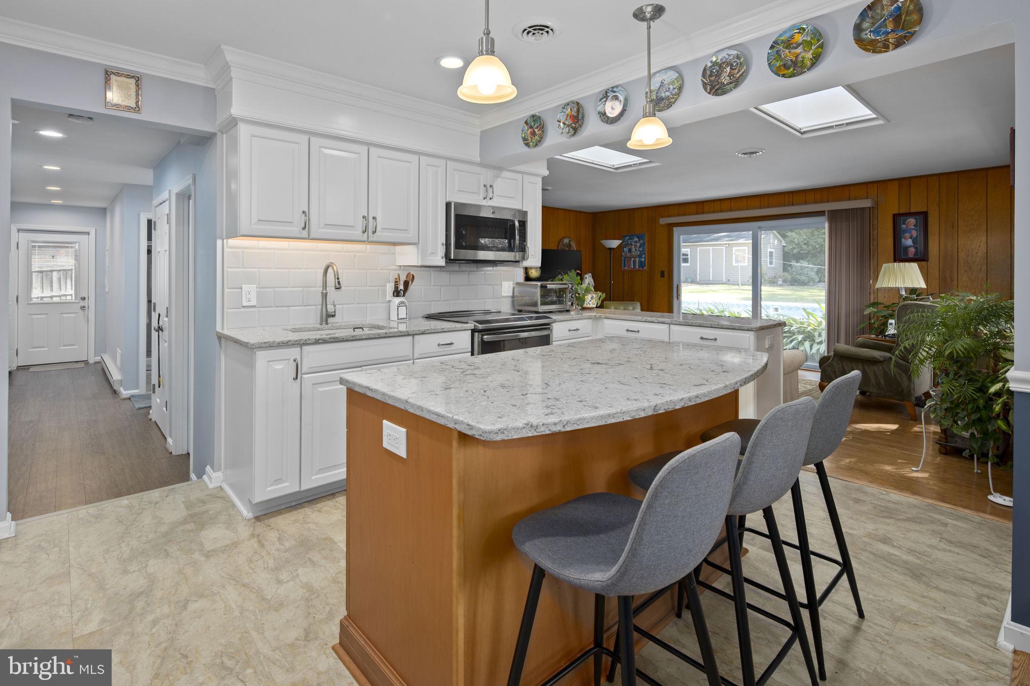 8527 Springman Street Alexandria, VA 22309 - Photo 10 of 41 Gallery Image 10