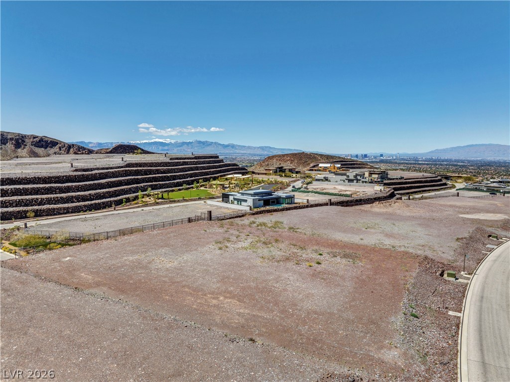 39 Boulderback Drive Henderson, NV 89012 - Photo 2 of 7