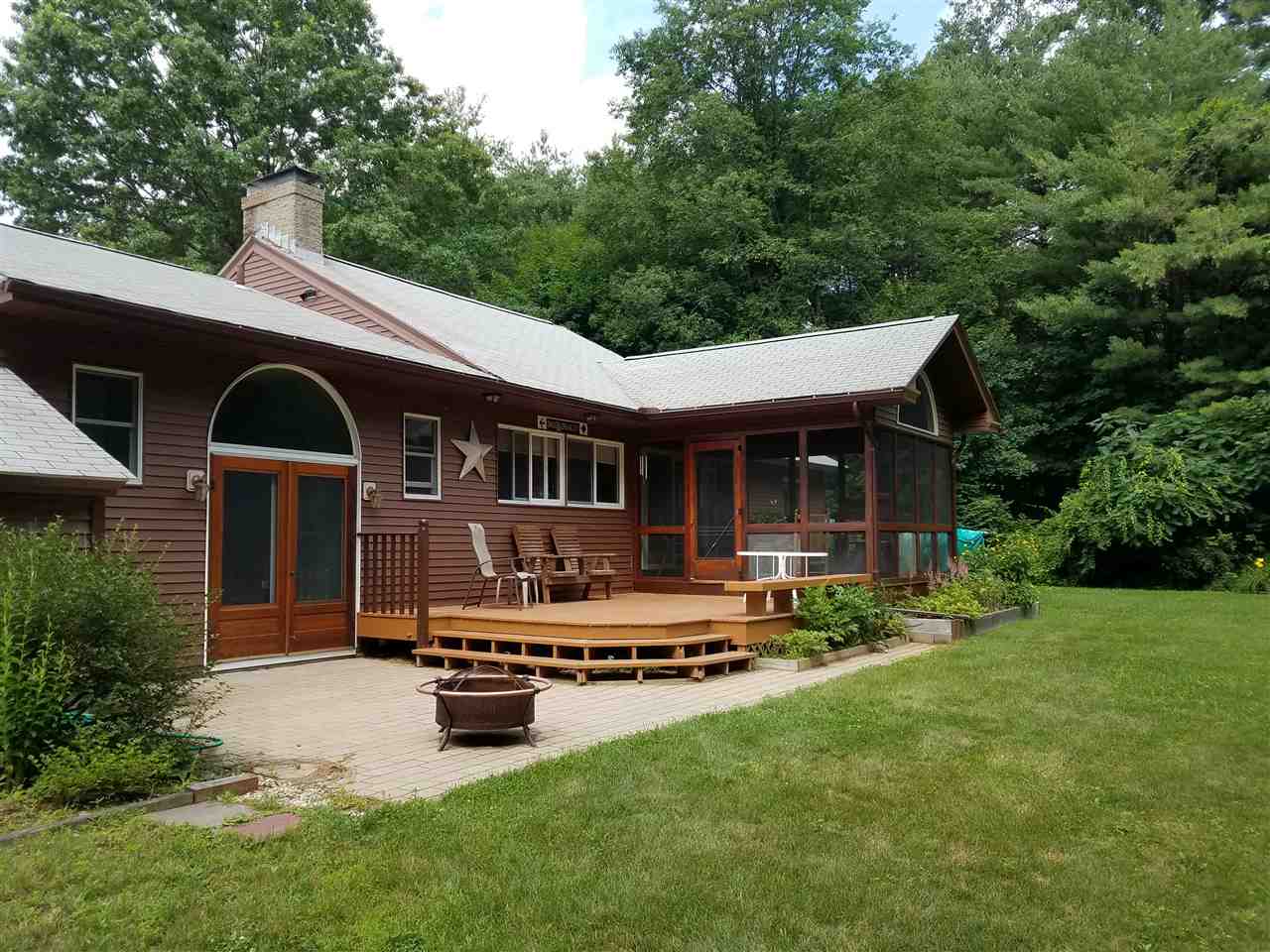 43 New Acres Road Keene, NH 03431 - Photo 2 of 29