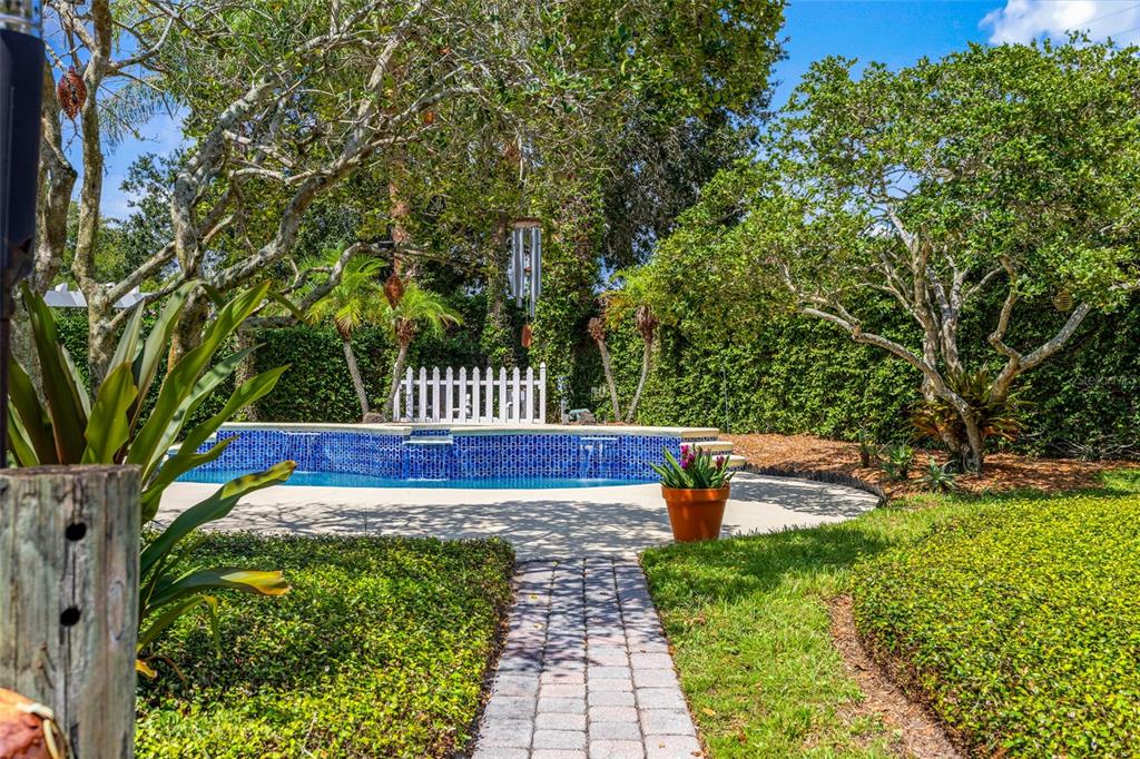 2413 Stoneview Road Orlando, FL 32806 - Photo 14 of 67 Gallery Image 14
