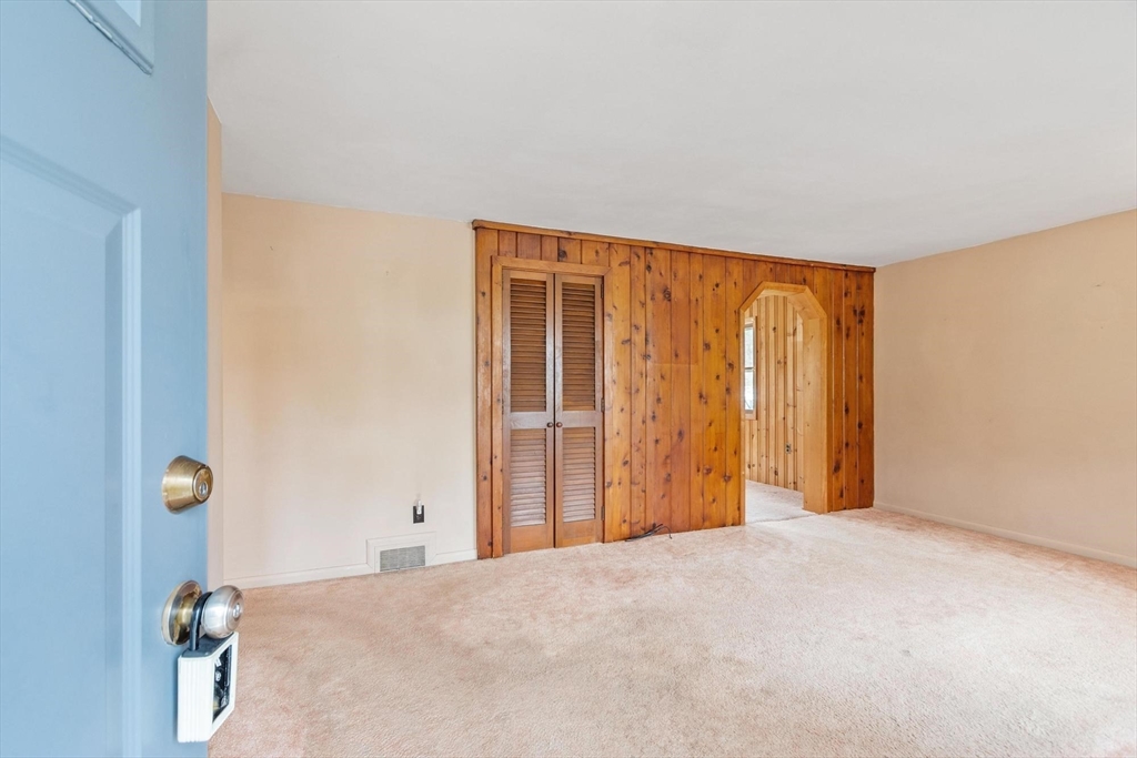 69 Byam Road Chelmsford, MA 01824 - Photo 5 of 26