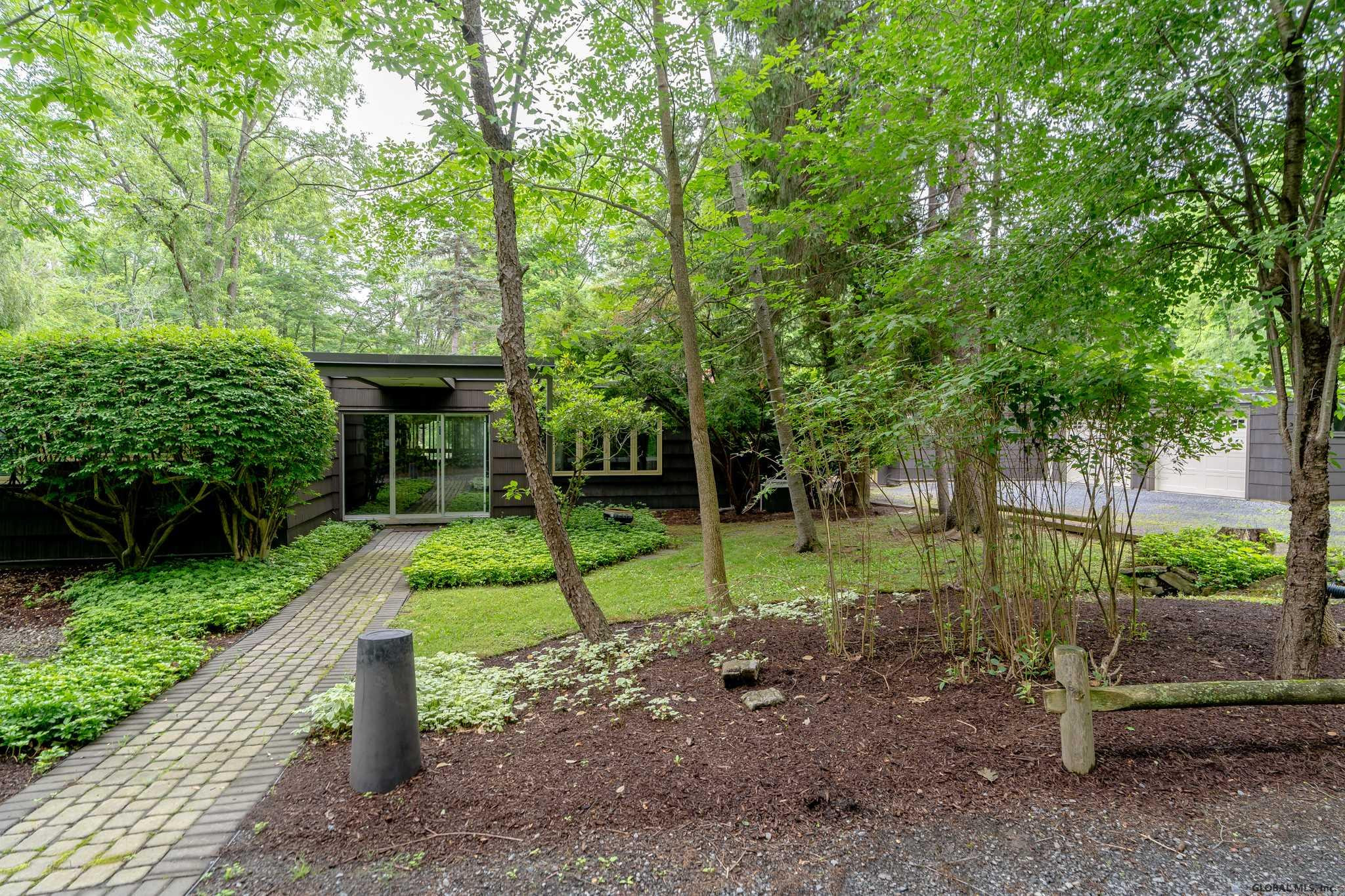 162 Font Grove Road New Scotland, NY 12159 - Photo 2 of 55 Photo 2