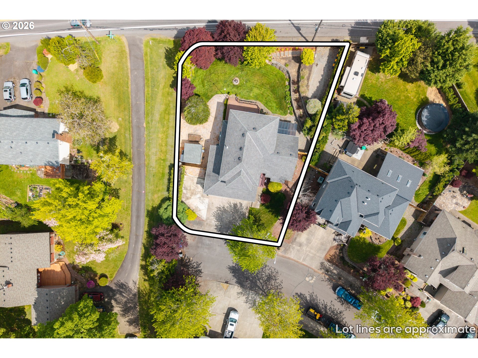 4549 Southeast 10th Terrace Gresham, OR 97080 - Photo 39 of 44 an aerial view of a house with swimming pool