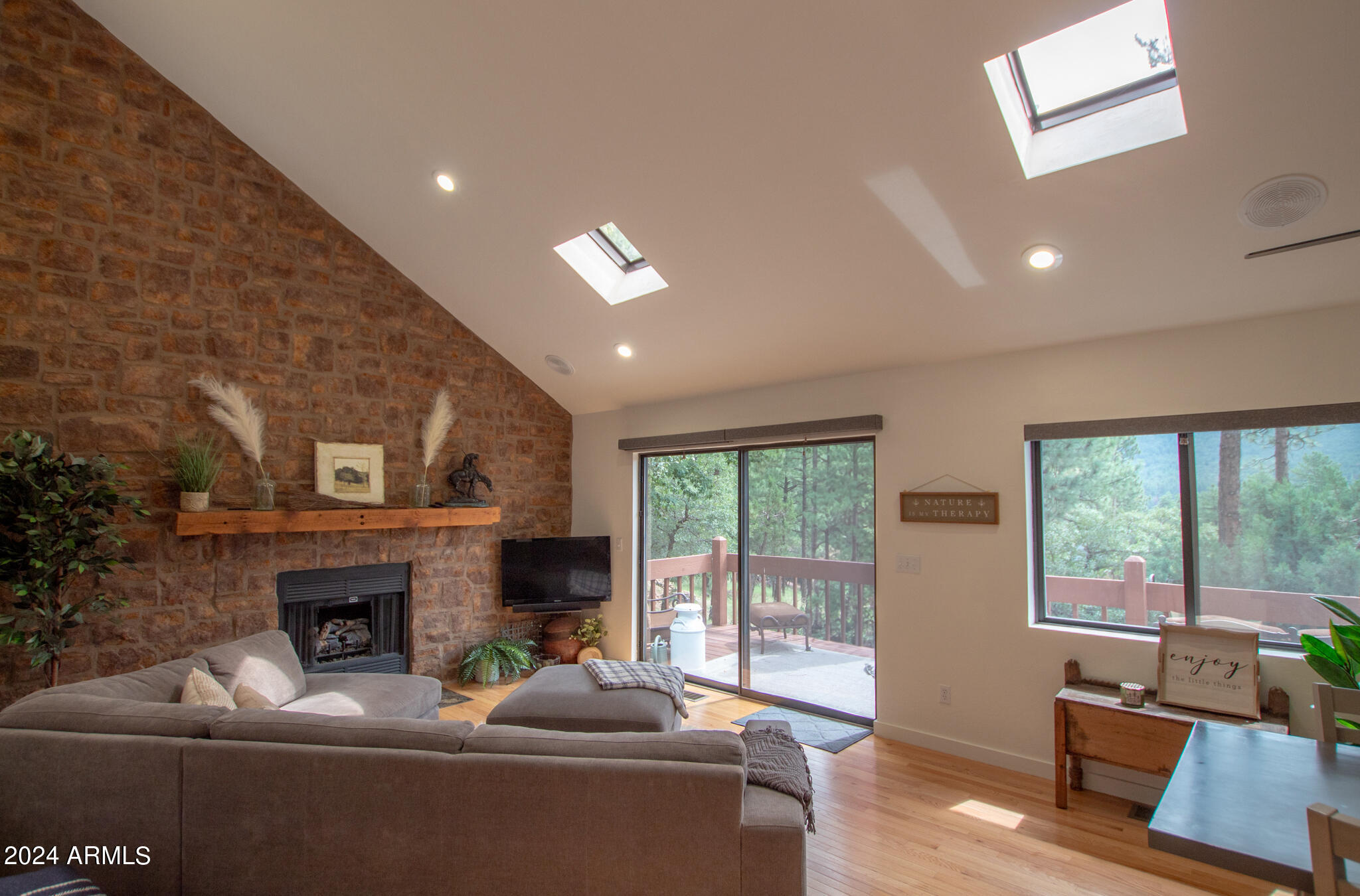 5120 Juniper Loop Pine, AZ 85544 - Photo 5 of 54 Juniper Loop MLS-01B